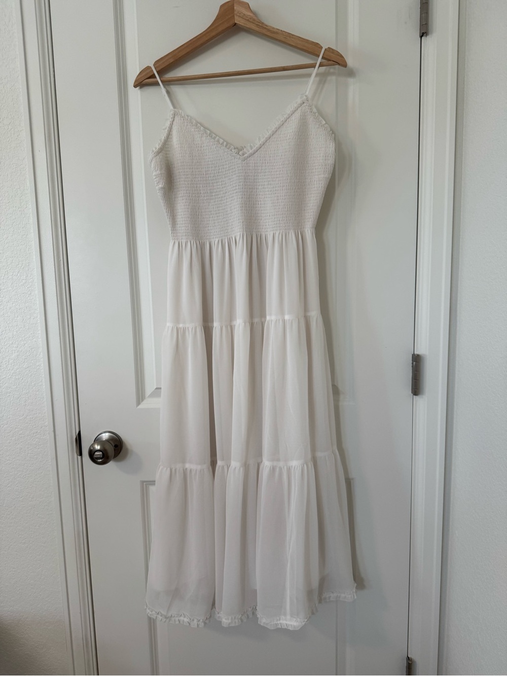 NWT Aritzia Wilfred Tuberose Tiered Midi Dress in Light Birch
